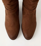 THE GIULIA - SUÈDE KNIELAARZEN