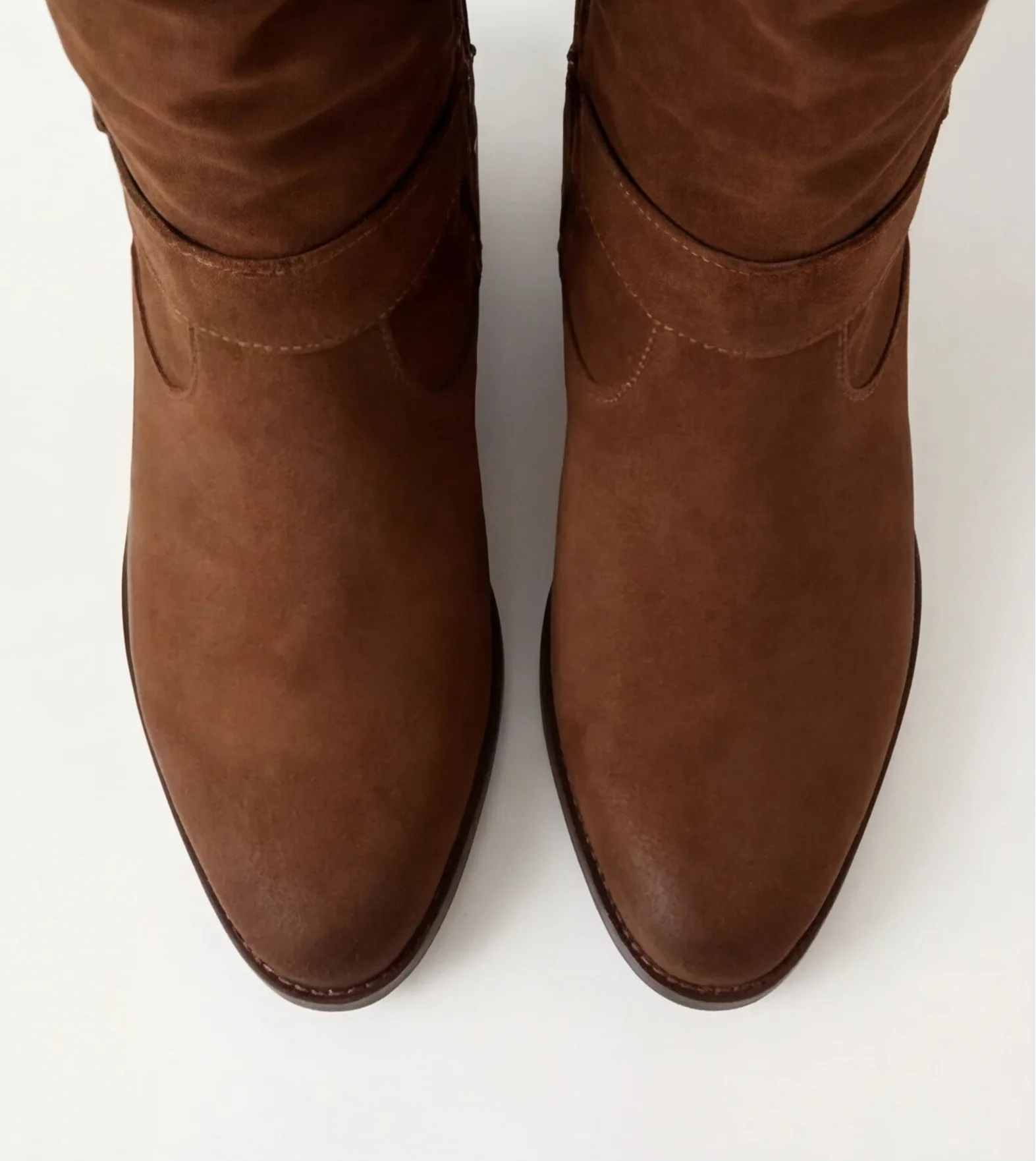 THE GIULIA - SUÈDE KNIELAARZEN