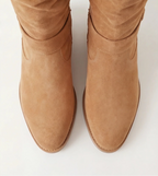 THE GIULIA - SUÈDE KNIELAARZEN